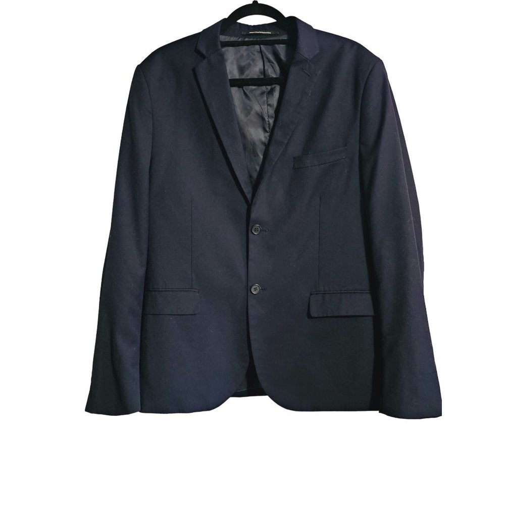 H‎ &M Slim Fit Blazer size 44R  Wool Blend Navy Double button close vented